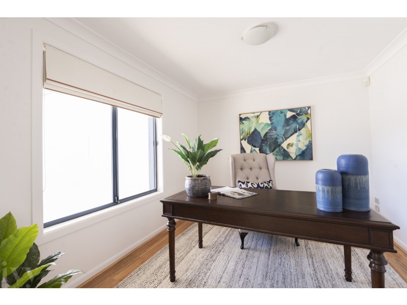 22 Maureen Court, Broadbeach Waters QLD 4218