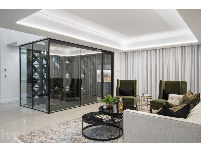 40 Knightsbridge Parade West, Sovereign Islands QLD 4216