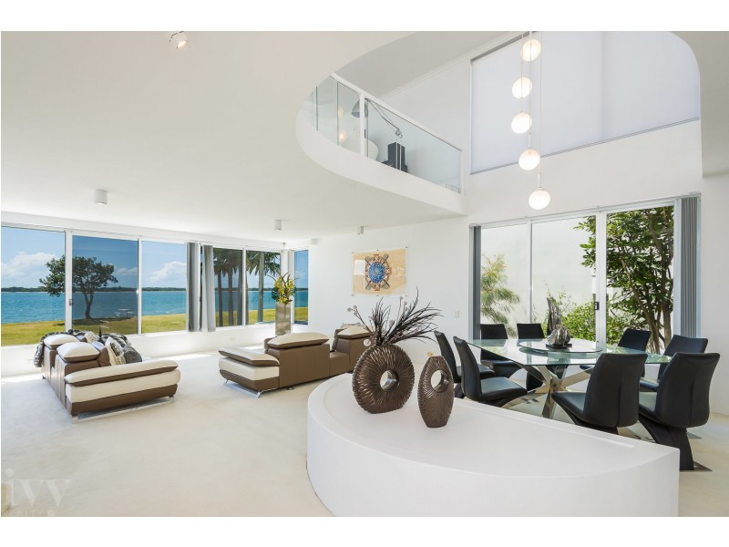 6 James Cook Esplanade, Hollywell QLD 4216