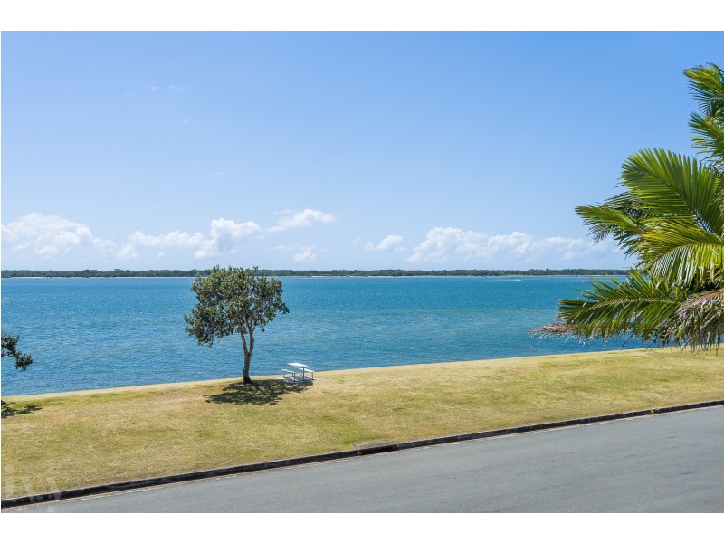 6 James Cook Esplanade, Hollywell QLD 4216