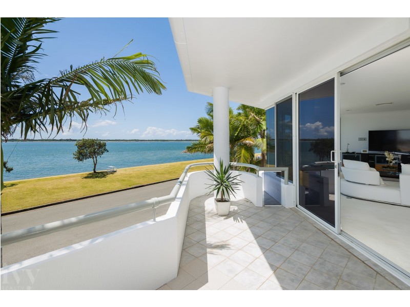 6 James Cook Esplanade, Hollywell QLD 4216