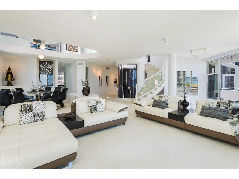 6 James Cook Esplanade, Hollywell QLD 4216