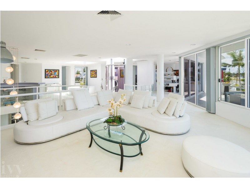 6 James Cook Esplanade, Hollywell QLD 4216