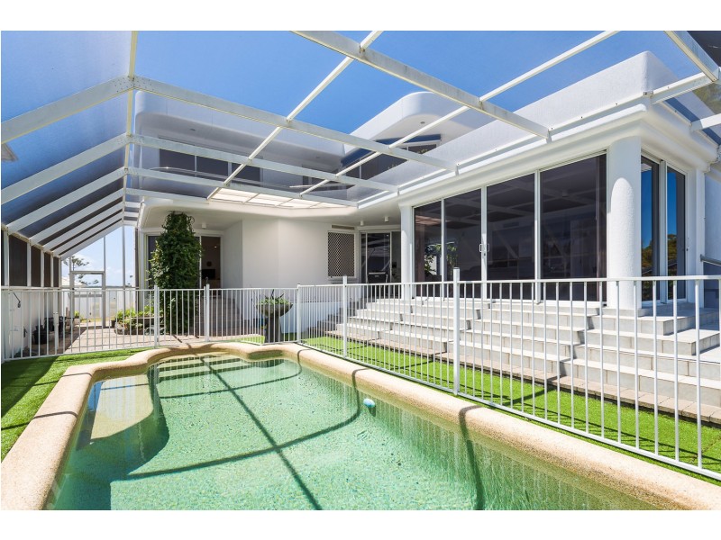 6 James Cook Esplanade, Hollywell QLD 4216
