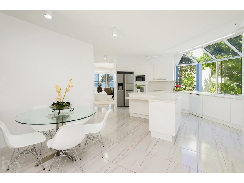 6 James Cook Esplanade, Hollywell QLD 4216