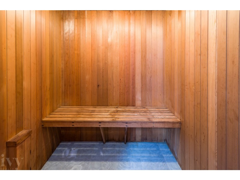 6 James Cook Esplanade, Hollywell QLD 4216