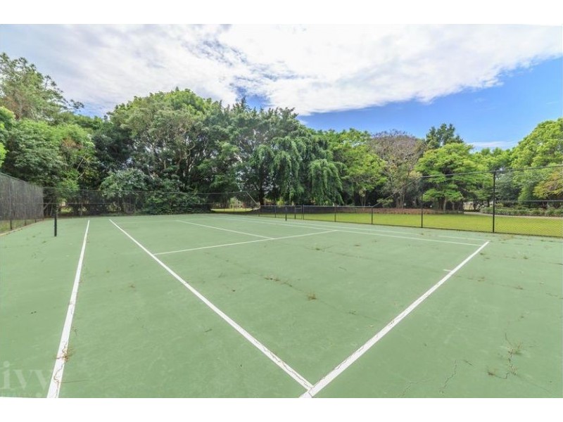 8-16 Riverbend Avenue, Carrara QLD 4211