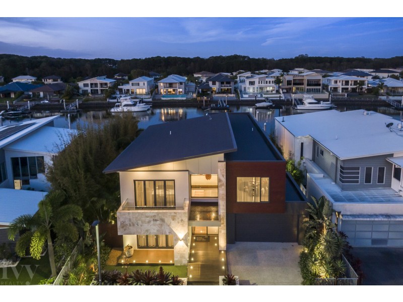 45 Cova Boulevard, Hope Island QLD 4212