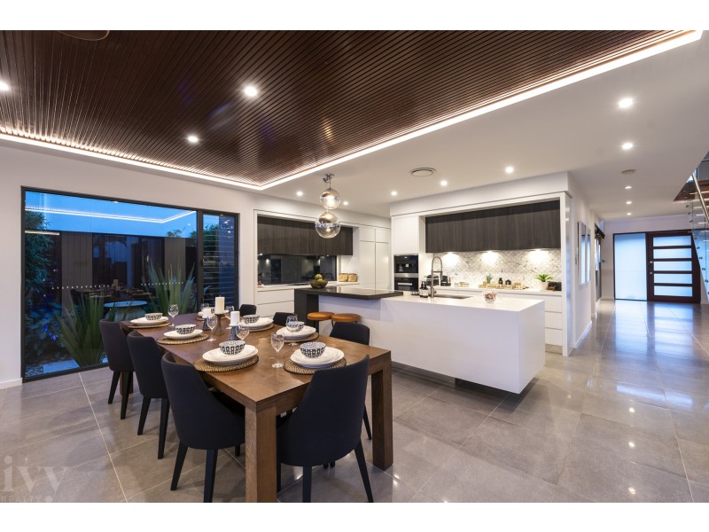 45 Cova Boulevard, Hope Island QLD 4212