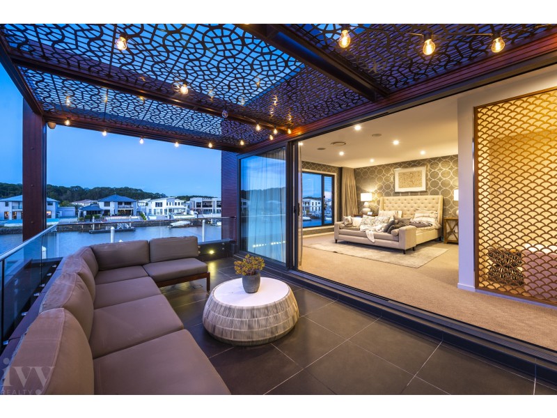 45 Cova Boulevard, Hope Island QLD 4212