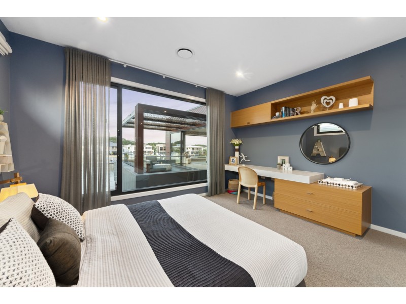 45 Cova Boulevard, Hope Island QLD 4212