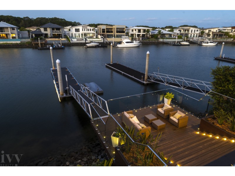 45 Cova Boulevard, Hope Island QLD 4212