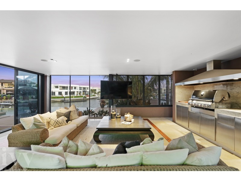 91-93 The Sovereign Mile, Sovereign Islands QLD 4216