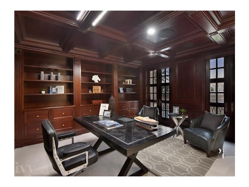 55 Knightsbridge Parade West, Sovereign Islands QLD 4216