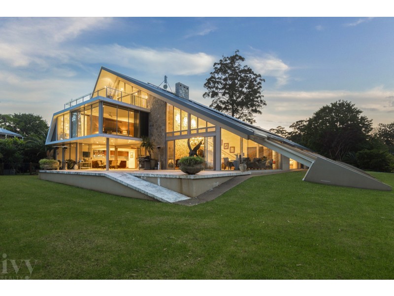 105 Wongawallan Road, Tamborine Mountain QLD 4272