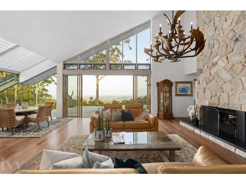 105 Wongawallan Road, Tamborine Mountain QLD 4272