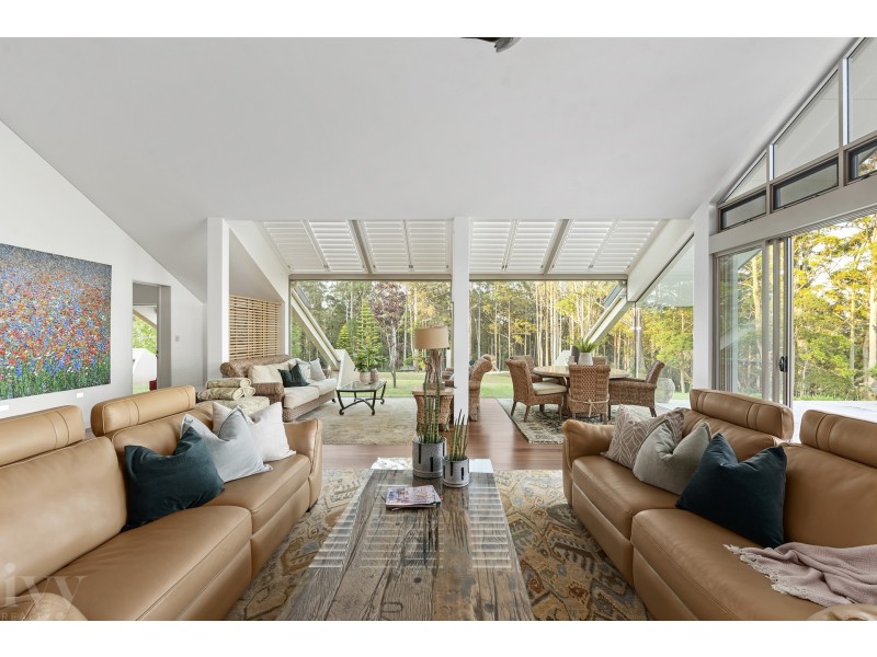 105 Wongawallan Road, Tamborine Mountain QLD 4272