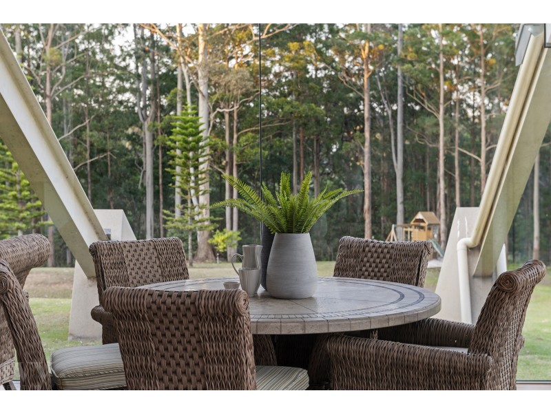 105 Wongawallan Road, Tamborine Mountain QLD 4272