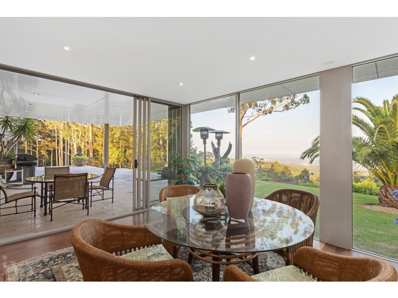 105 Wongawallan Road, Tamborine Mountain QLD 4272