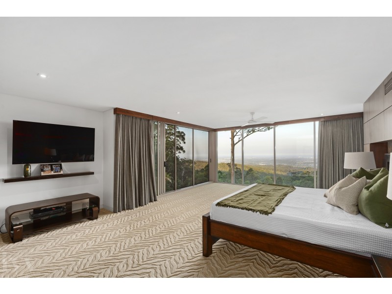 105 Wongawallan Road, Tamborine Mountain QLD 4272