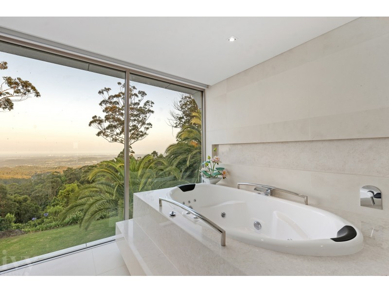 105 Wongawallan Road, Tamborine Mountain QLD 4272