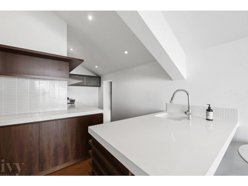 105 Wongawallan Road, Tamborine Mountain QLD 4272