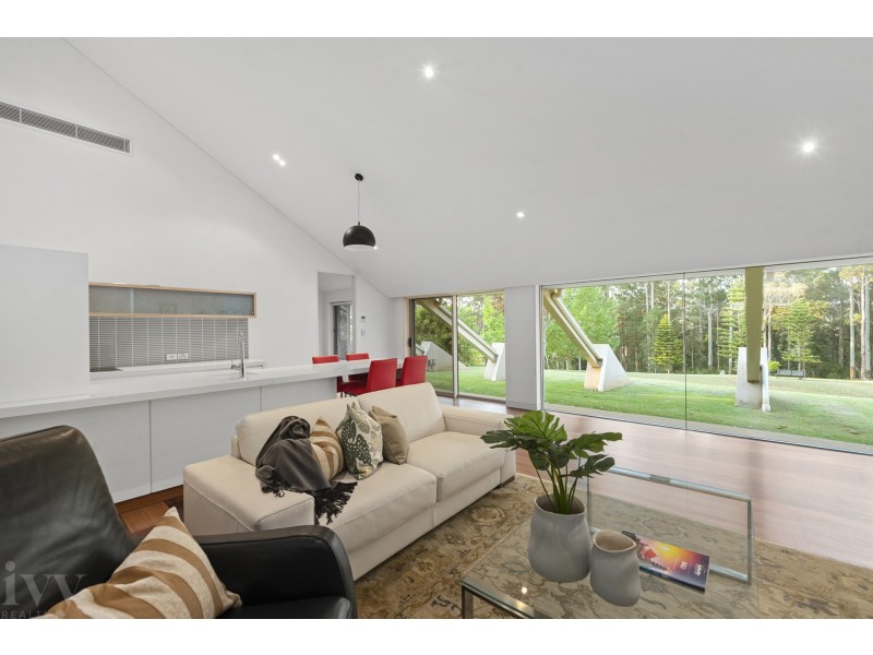 105 Wongawallan Road, Tamborine Mountain QLD 4272