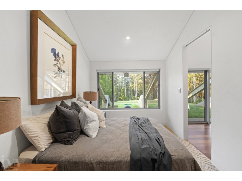 105 Wongawallan Road, Tamborine Mountain QLD 4272