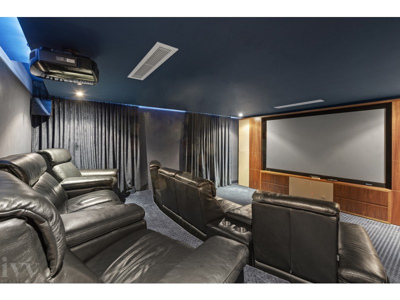 105 Wongawallan Road, Tamborine Mountain QLD 4272