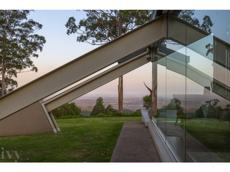 105 Wongawallan Road, Tamborine Mountain QLD 4272