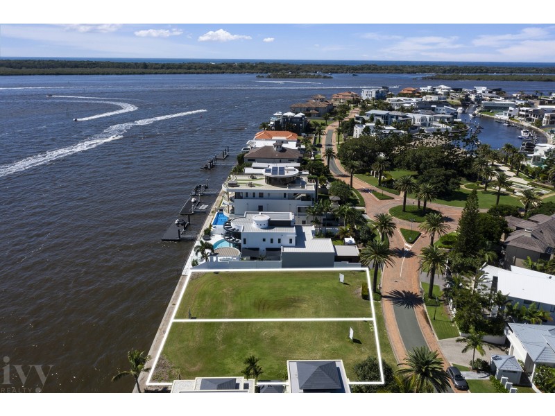 3-5 Knightsbridge Parade West, Sovereign Islands QLD 4216