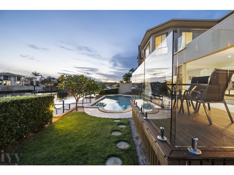 129 Pebble Beach Drive, Runaway Bay QLD 4216