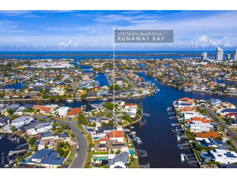 129 Pebble Beach Drive, Runaway Bay QLD 4216