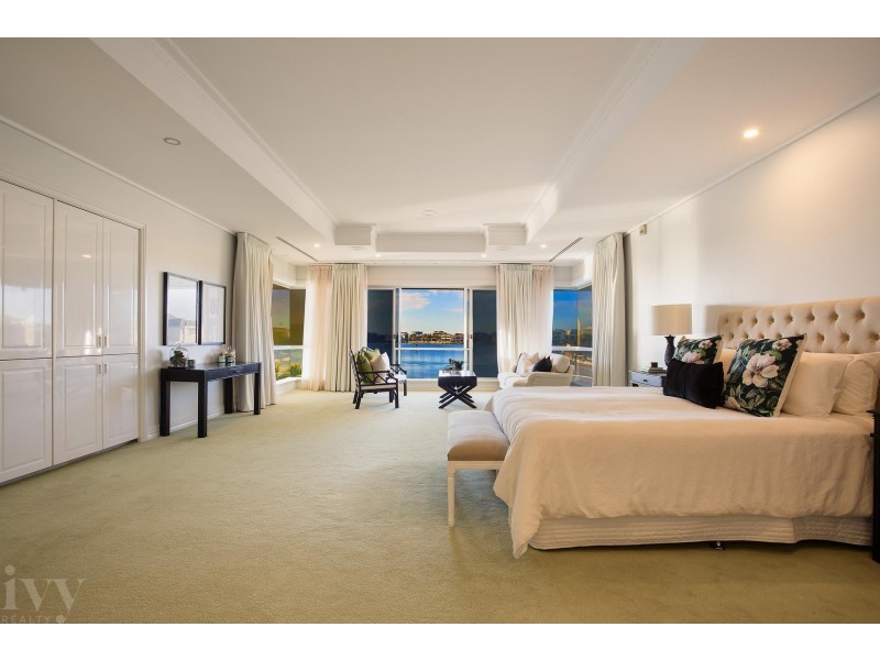 28 Excalibur Court, Sovereign Islands QLD 4216