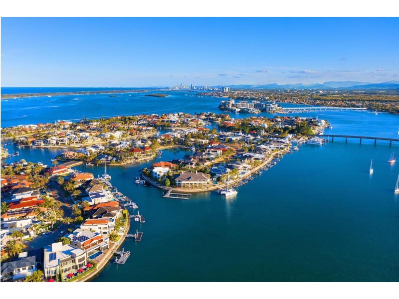 28 Excalibur Court, Sovereign Islands QLD 4216