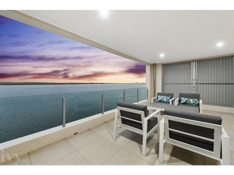 13 Parklane Terrace, Sovereign Islands QLD 4216