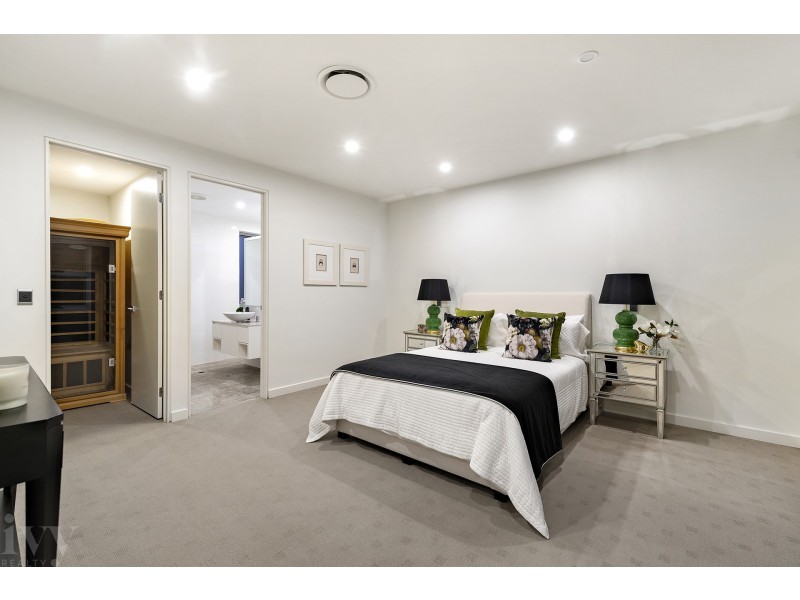 13 Parklane Terrace, Sovereign Islands QLD 4216