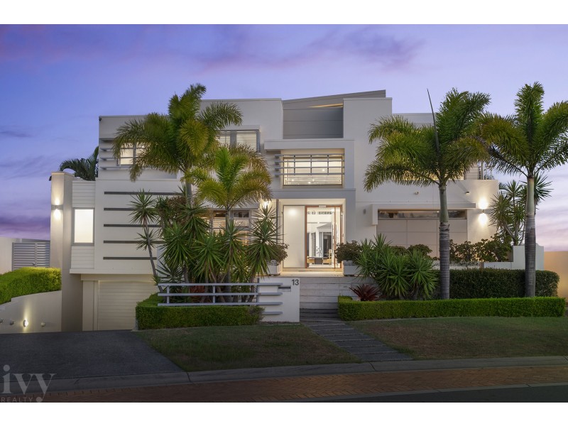 13 Parklane Terrace, Sovereign Islands QLD 4216