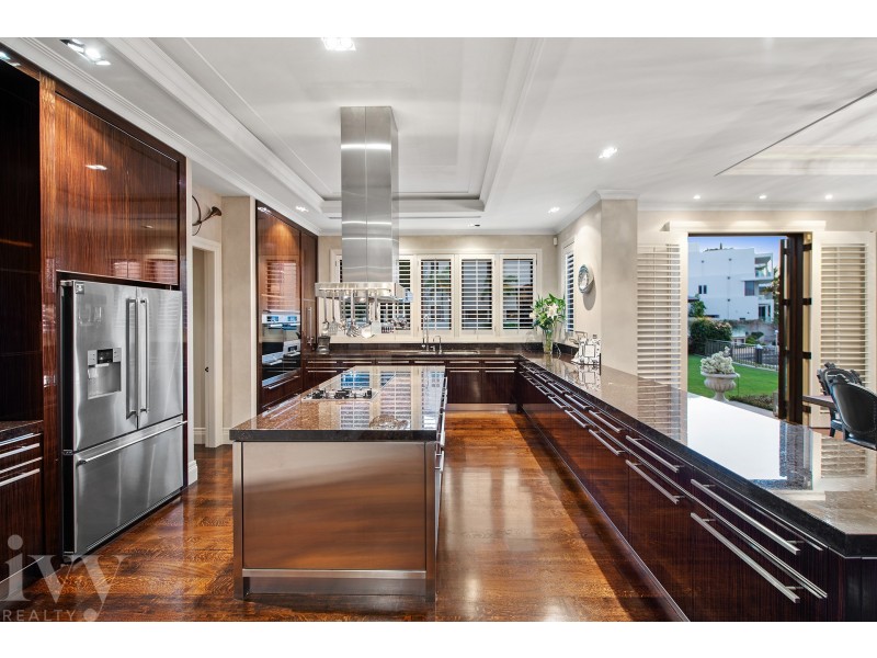 3-5 Westminster Court, Sovereign Islands QLD 4216