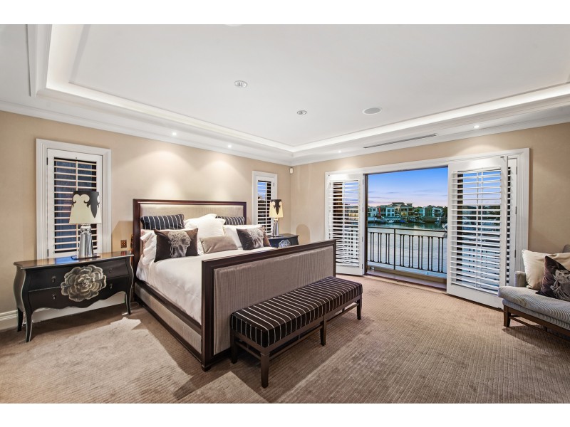 3-5 Westminster Court, Sovereign Islands QLD 4216