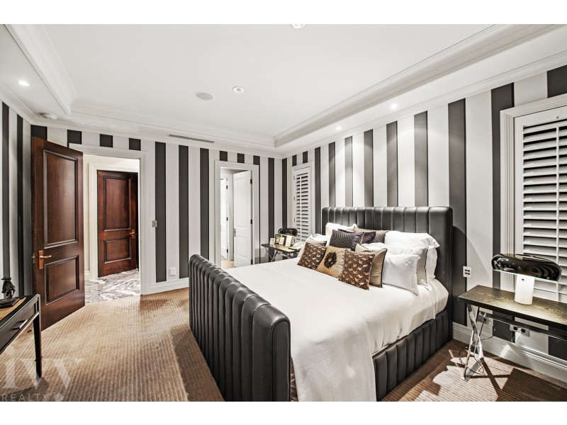 3-5 Westminster Court, Sovereign Islands QLD 4216