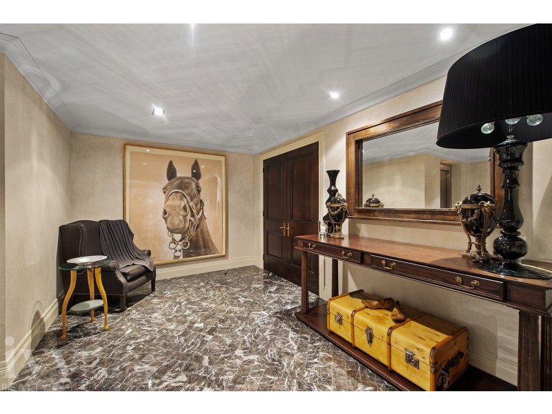 3-5 Westminster Court, Sovereign Islands QLD 4216