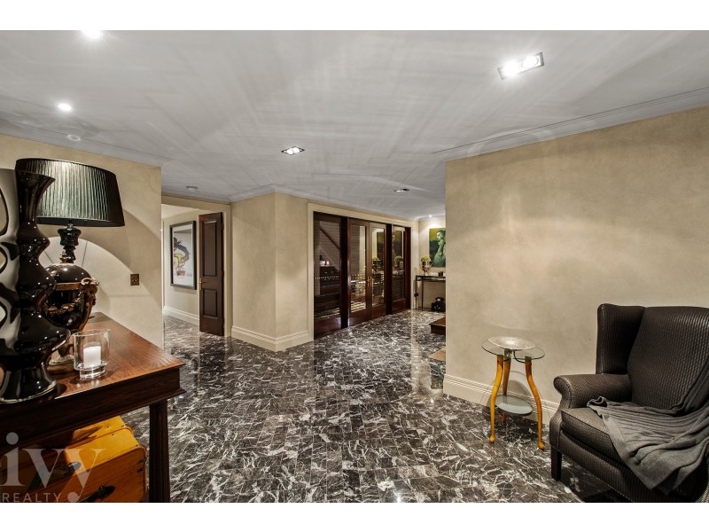 3-5 Westminster Court, Sovereign Islands QLD 4216