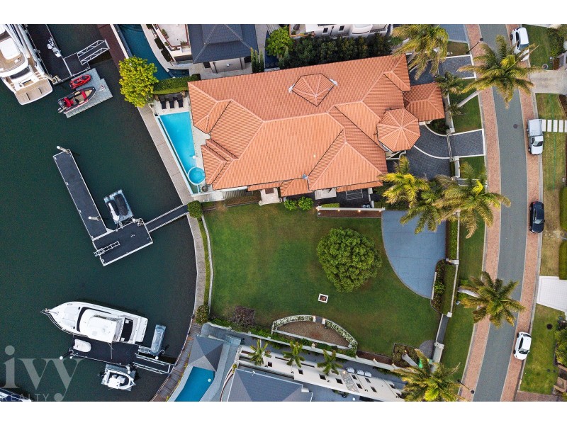 3-5 Westminster Court, Sovereign Islands QLD 4216