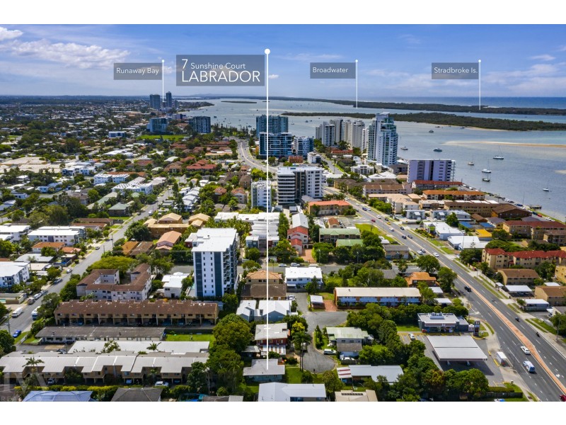 7 Sunshine Court, Labrador QLD 4215