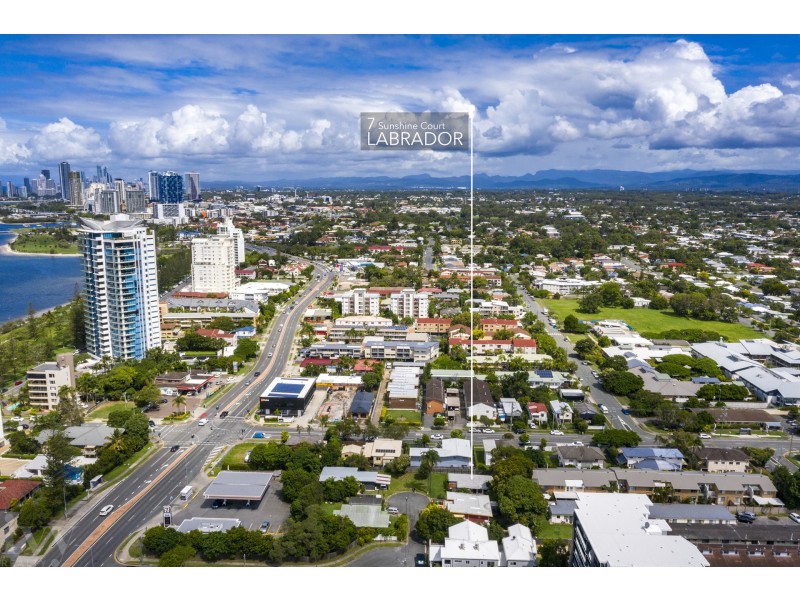 7 Sunshine Court, Labrador QLD 4215