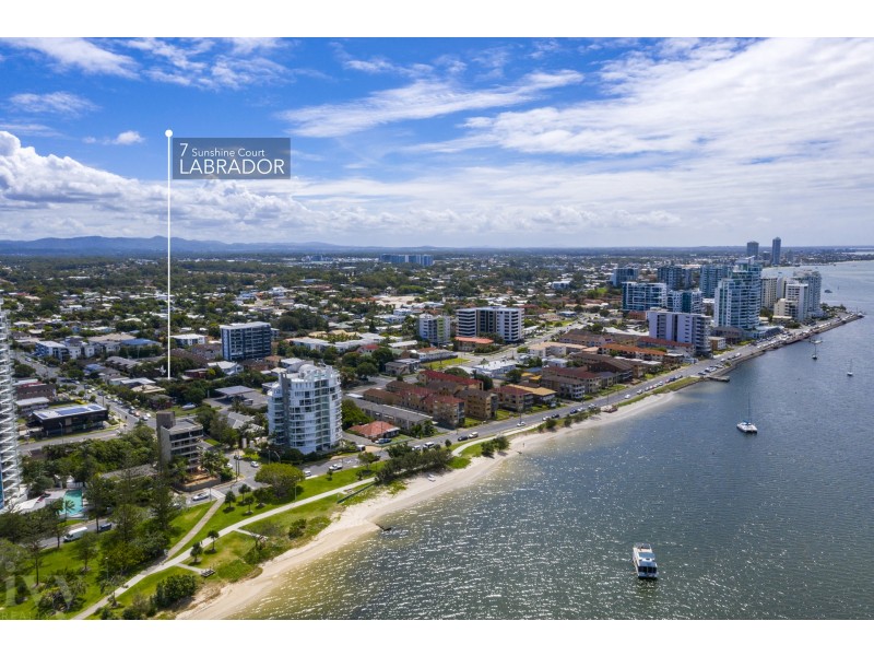 7 Sunshine Court, Labrador QLD 4215