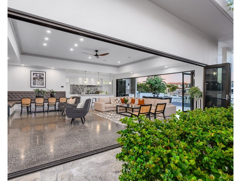 1-3 Queen Guineveres Place, Sovereign Islands QLD 4216