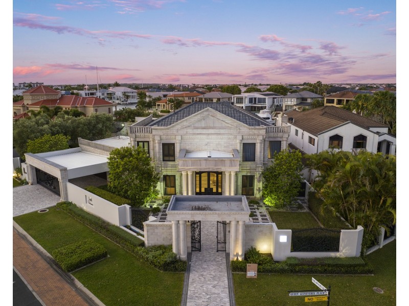 1-3 Queen Guineveres Place, Sovereign Islands QLD 4216