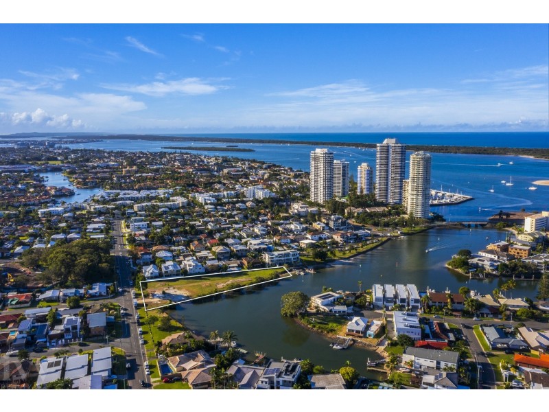 71-75A Stradbroke Street, Runaway Bay QLD 4216